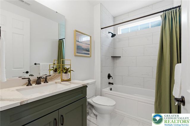5537 Traditions Drive, Upper Saucon Twp, PA 18036