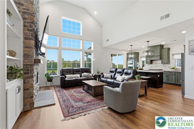 5537 Traditions Drive, Upper Saucon Twp, PA 18036