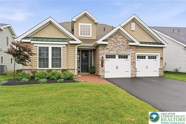 5537 Traditions Drive, Upper Saucon Twp, PA 18036
