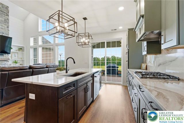 5537 Traditions Drive, Upper Saucon Twp, PA 18036