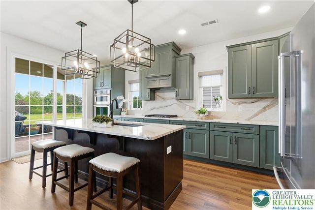 5537 Traditions Drive, Upper Saucon Twp, PA 18036