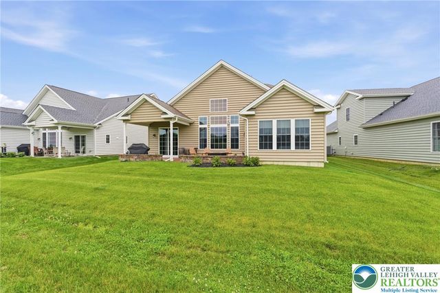 5537 Traditions Drive, Upper Saucon Twp, PA 18036