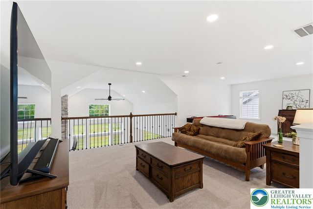 5537 Traditions Drive, Upper Saucon Twp, PA 18036