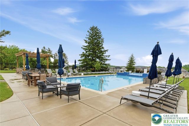 5537 Traditions Drive, Upper Saucon Twp, PA 18036