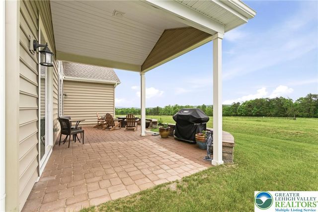 5537 Traditions Drive, Upper Saucon Twp, PA 18036
