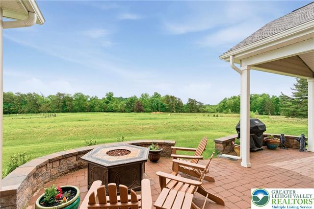 5537 Traditions Drive, Upper Saucon Twp, PA 18036