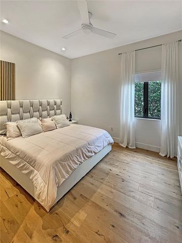 16640 Sunset Way, Weston, FL 33326