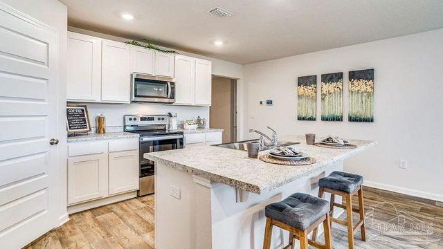 5078 Rainwater Rd, Milton, FL 32583