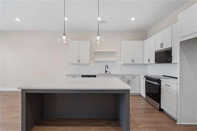 990 Bibbs Circle 34, Atlanta, GA 30318