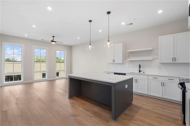 990 Bibbs Circle 34, Atlanta, GA 30318