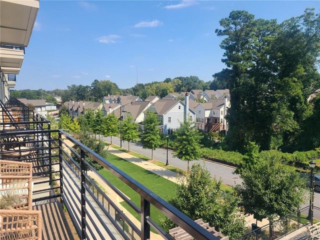 990 Bibbs Circle 34, Atlanta, GA 30318