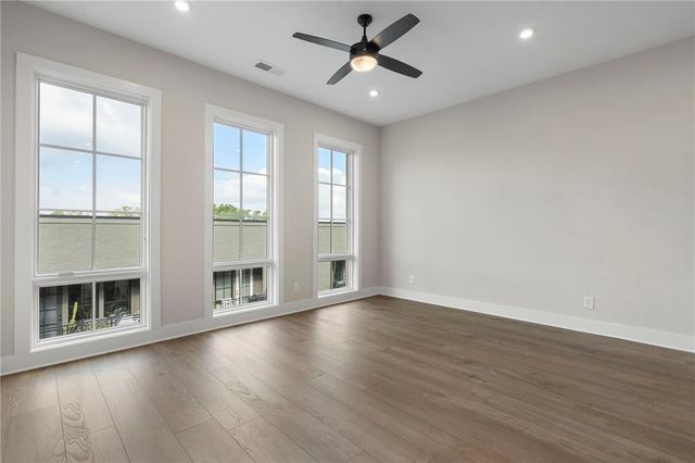 990 Bibbs Circle 34, Atlanta, GA 30318