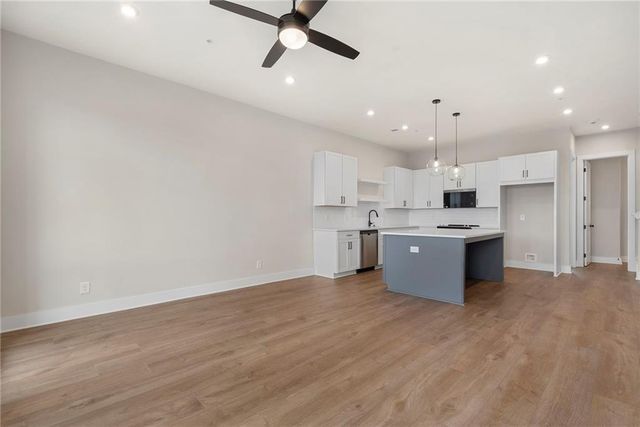990 Bibbs Circle 34, Atlanta, GA 30318