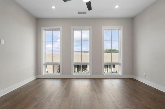 990 Bibbs Circle 34, Atlanta, GA 30318