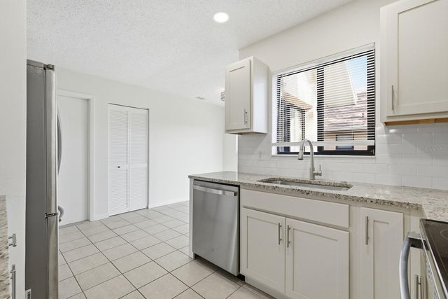 100 WESTBURY LANE, Palm Coast, FL 32164