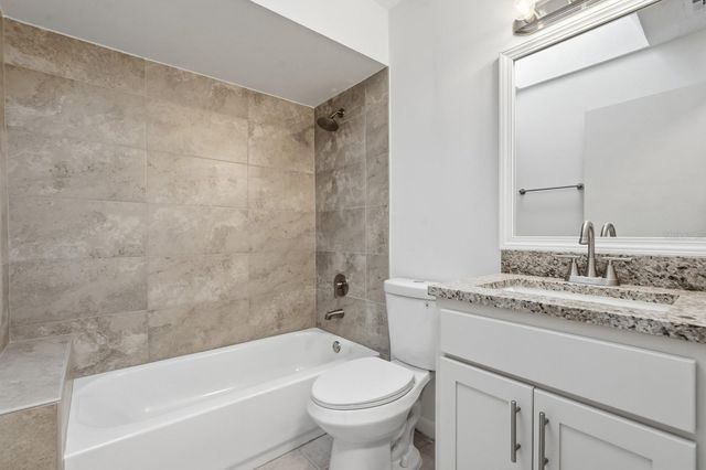 100 WESTBURY LANE, Palm Coast, FL 32164