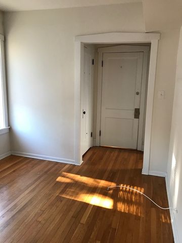 3823 N Lavergne Avenue, Chicago, IL 60641