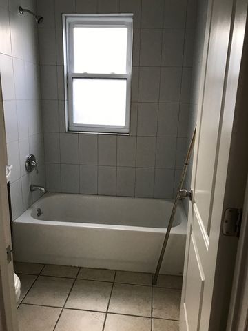 3823 N Lavergne Avenue, Chicago, IL 60641