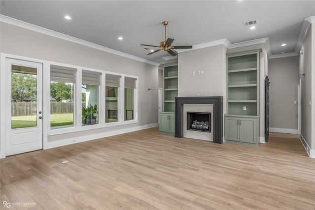 614 Corinth Circle, Bossier City, LA 71111