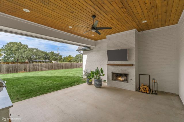 614 Corinth Circle, Bossier City, LA 71111