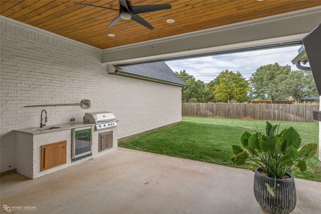 614 Corinth Circle, Bossier City, LA 71111