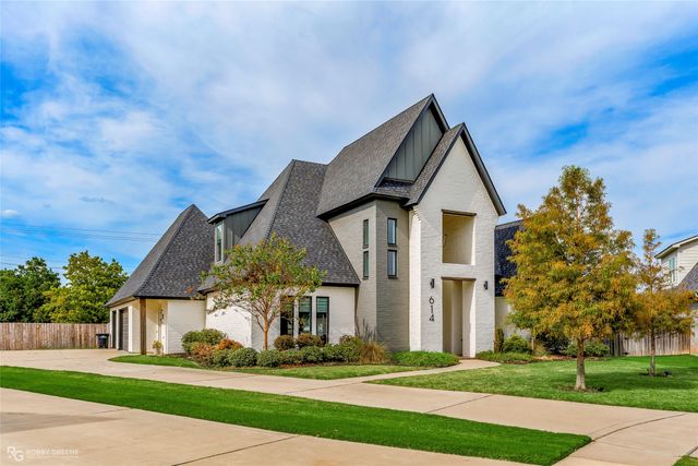 614 Corinth Circle, Bossier City, LA 71111