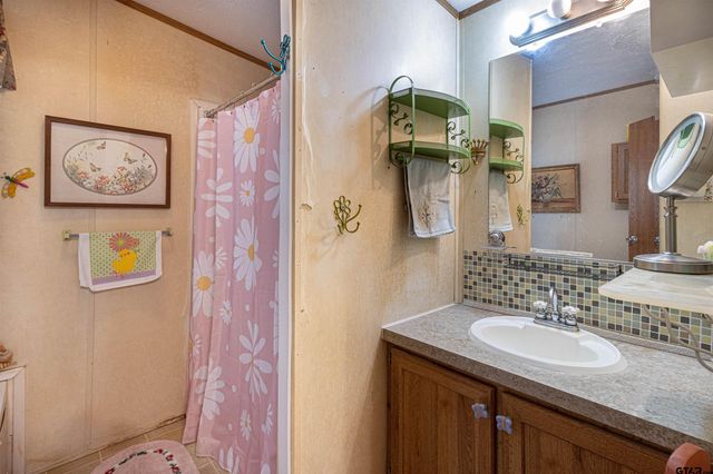 489 Martha St, Bullard, TX 75757