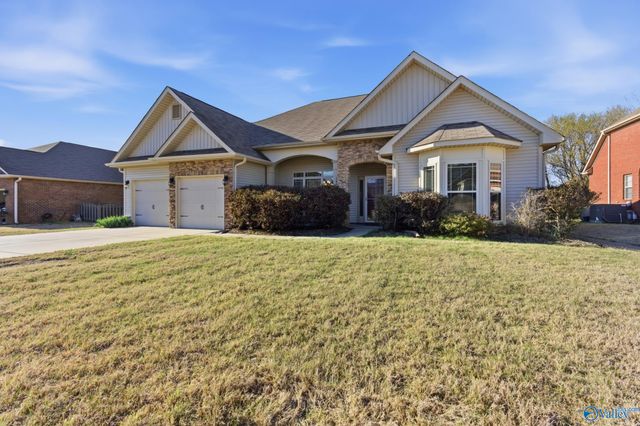 14389 NW Water Stream Drive, Harvest, AL 35749