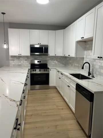 9914 Fillmore B, Houston, TX 77029