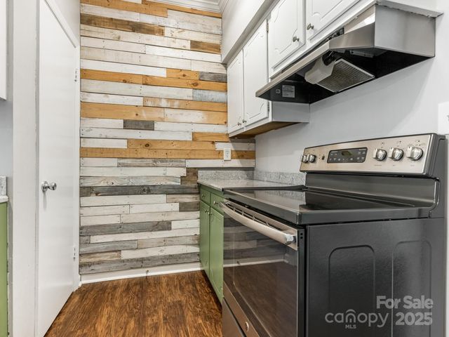 5917 Quail Hollow Road A, Charlotte, NC 28210