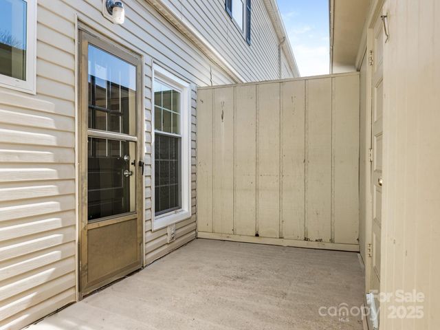 5917 Quail Hollow Road A, Charlotte, NC 28210