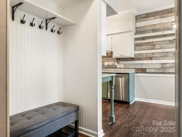 5917 Quail Hollow Road A, Charlotte, NC 28210