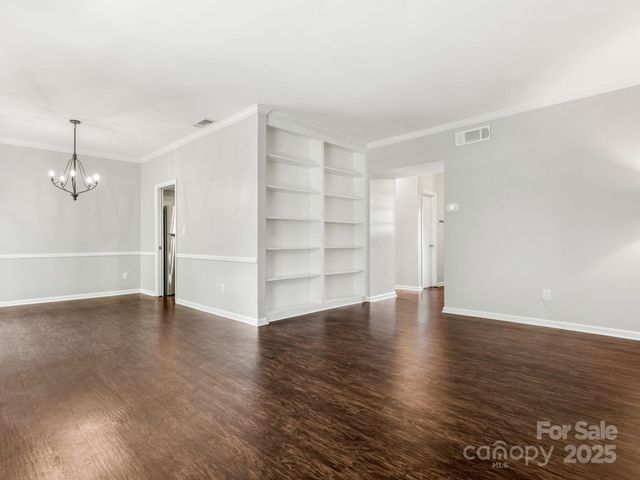 5917 Quail Hollow Road A, Charlotte, NC 28210