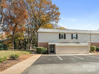 5917 Quail Hollow Road A, Charlotte, NC 28210