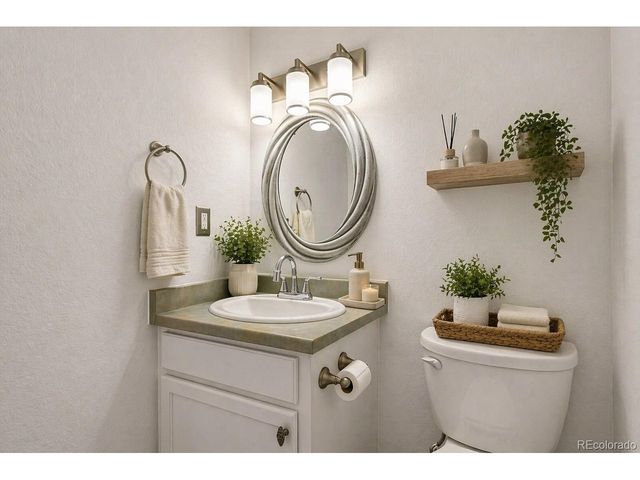 3855 S Monaco St 164, Denver, CO 80237