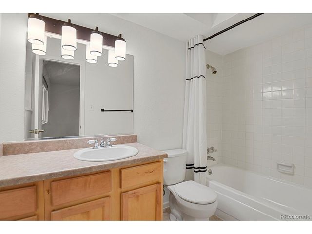 3855 S Monaco St 164, Denver, CO 80237