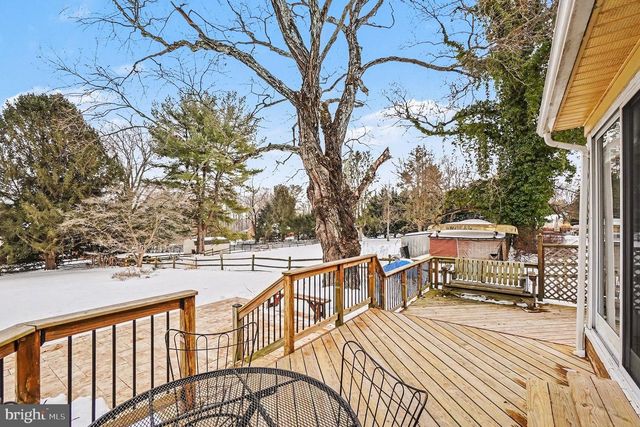 12517 REGWOOD RD, Hydes, MD 21082