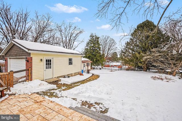 12517 REGWOOD RD, Hydes, MD 21082