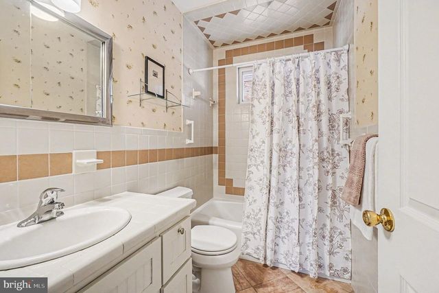 12517 REGWOOD RD, Hydes, MD 21082