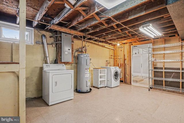 12517 REGWOOD RD, Hydes, MD 21082