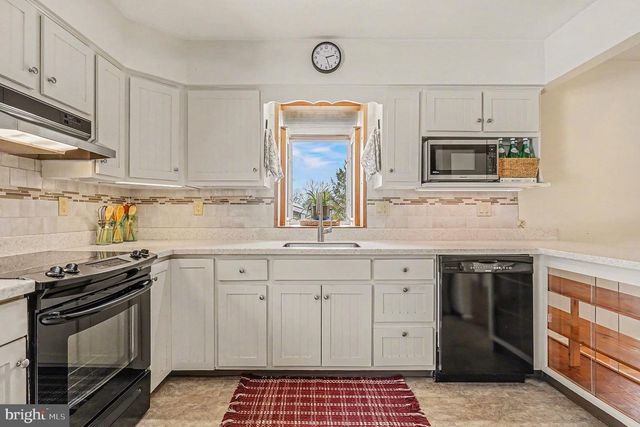 12517 REGWOOD RD, Hydes, MD 21082