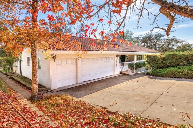 13937 Sun Forest Dr, Penn Valley, CA 95946