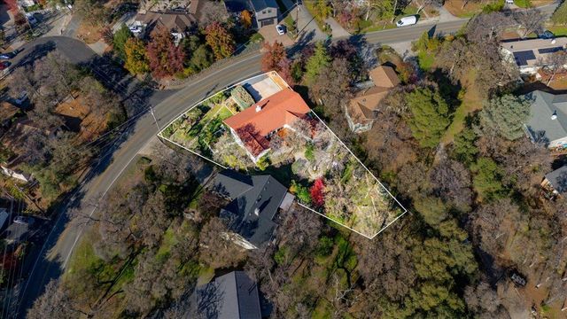 13937 Sun Forest Dr, Penn Valley, CA 95946