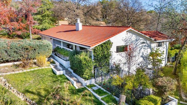 13937 Sun Forest Dr, Penn Valley, CA 95946
