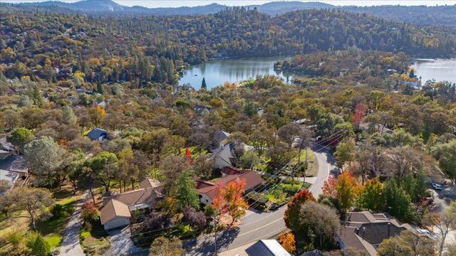 13937 Sun Forest Dr, Penn Valley, CA 95946