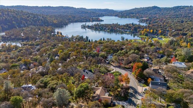 13937 Sun Forest Dr, Penn Valley, CA 95946