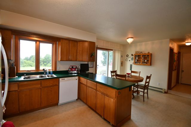 5939 Barnard Road, Charlevoix, MI 49720