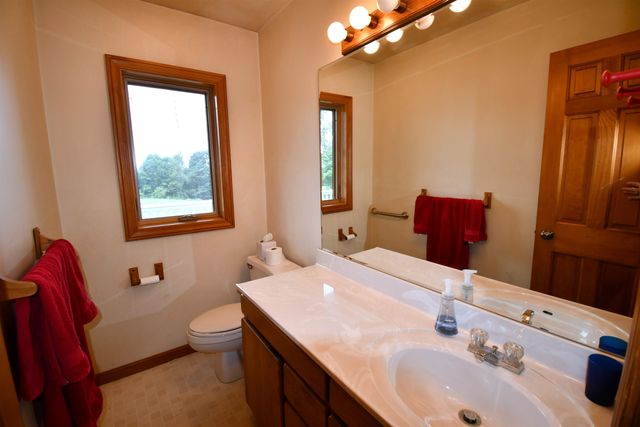 5939 Barnard Road, Charlevoix, MI 49720