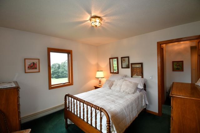 5939 Barnard Road, Charlevoix, MI 49720