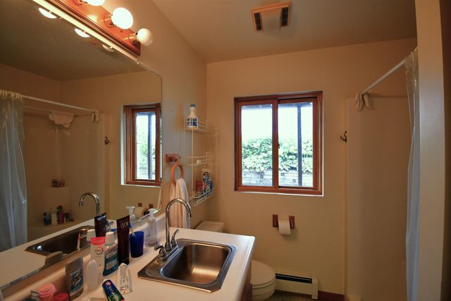 5939 Barnard Road, Charlevoix, MI 49720